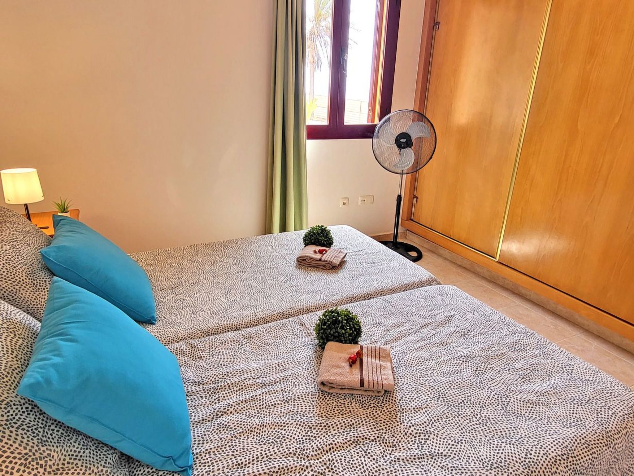 Schöne Ferienwohnung mit Terrasse und Meerblick