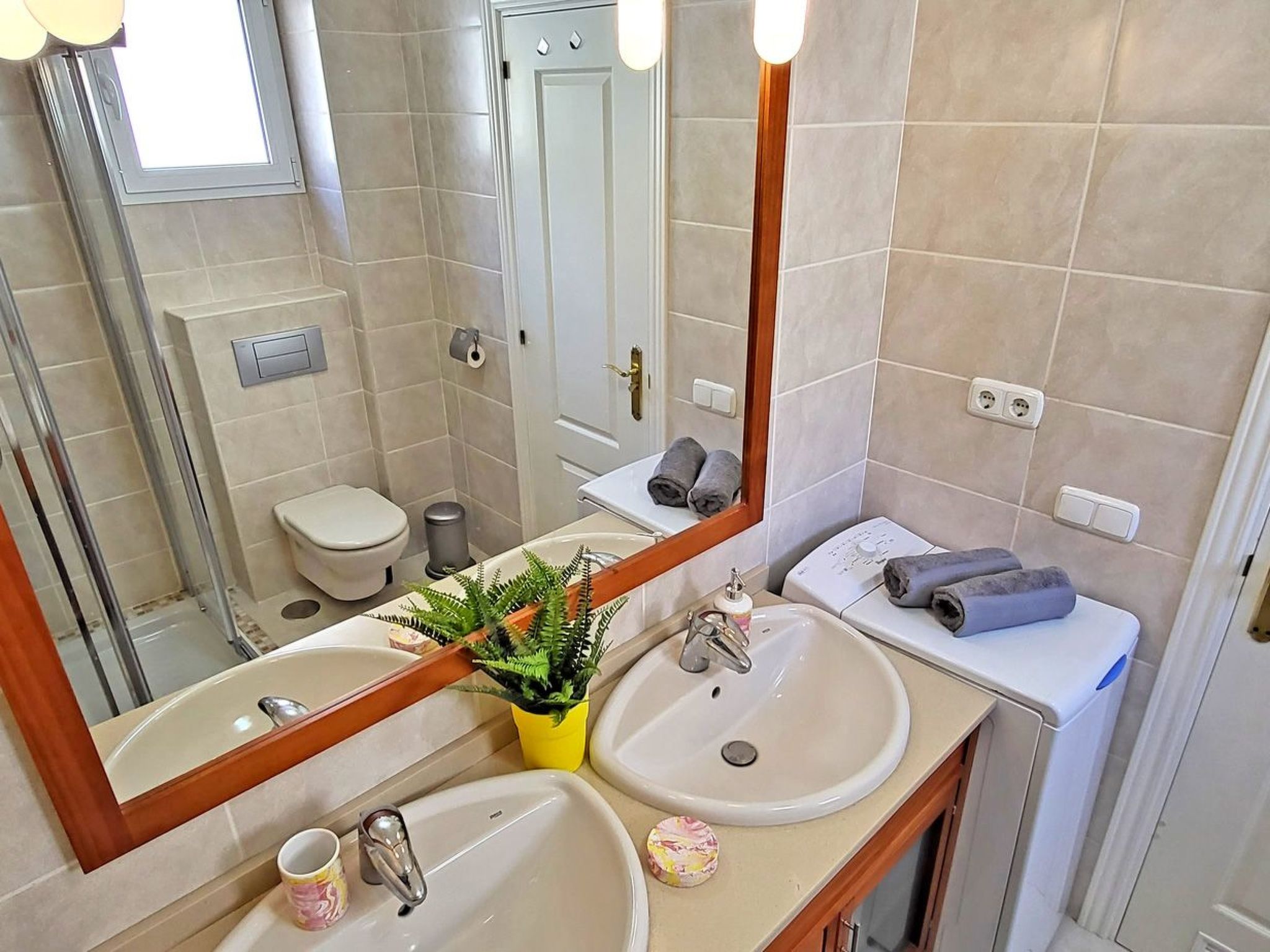 Casa Lotta-Image-tags.info