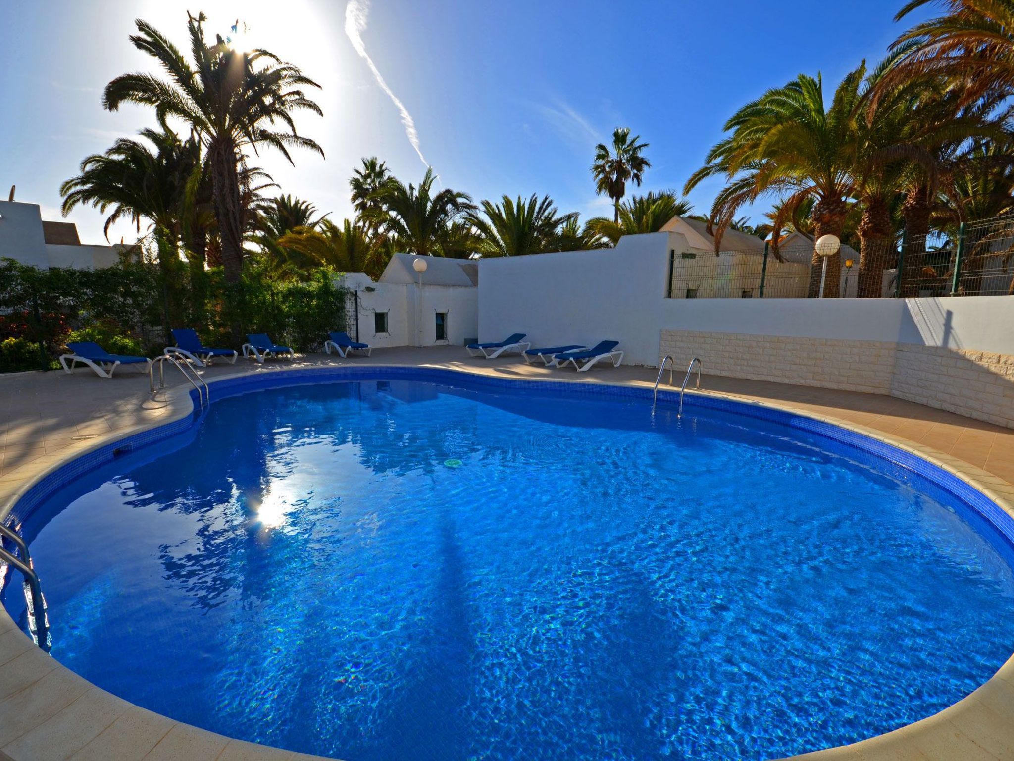 In Costa Calma mit Terrasse, gemeinsamem Pool und Grill-Image-tags.info