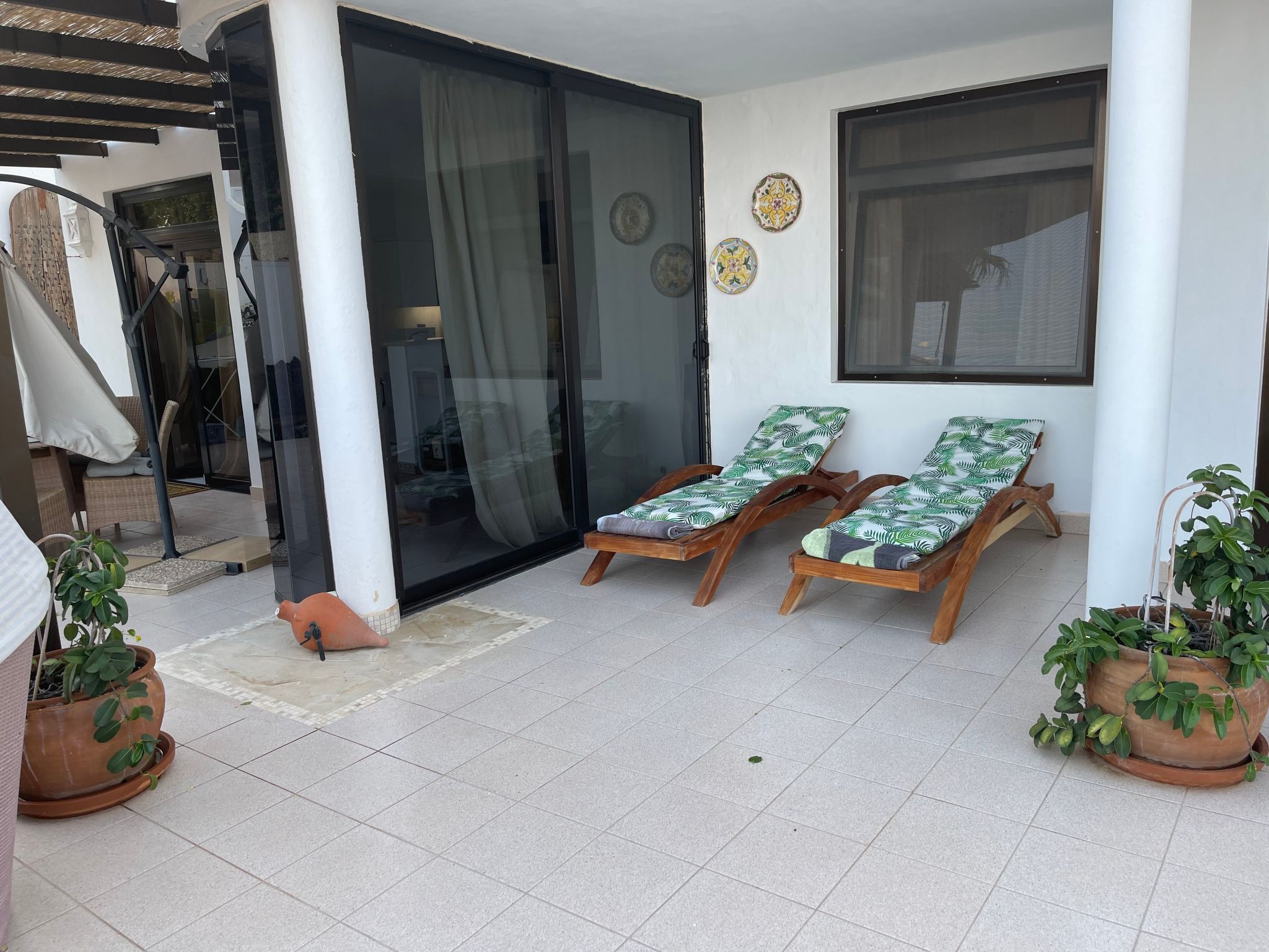 Appartement mit Blick auf das Wasser-Image-tags.info