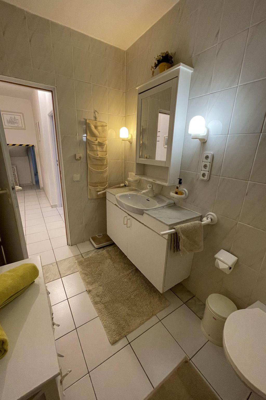 Appartement mit Blick auf das Wasser-Image-tags.info