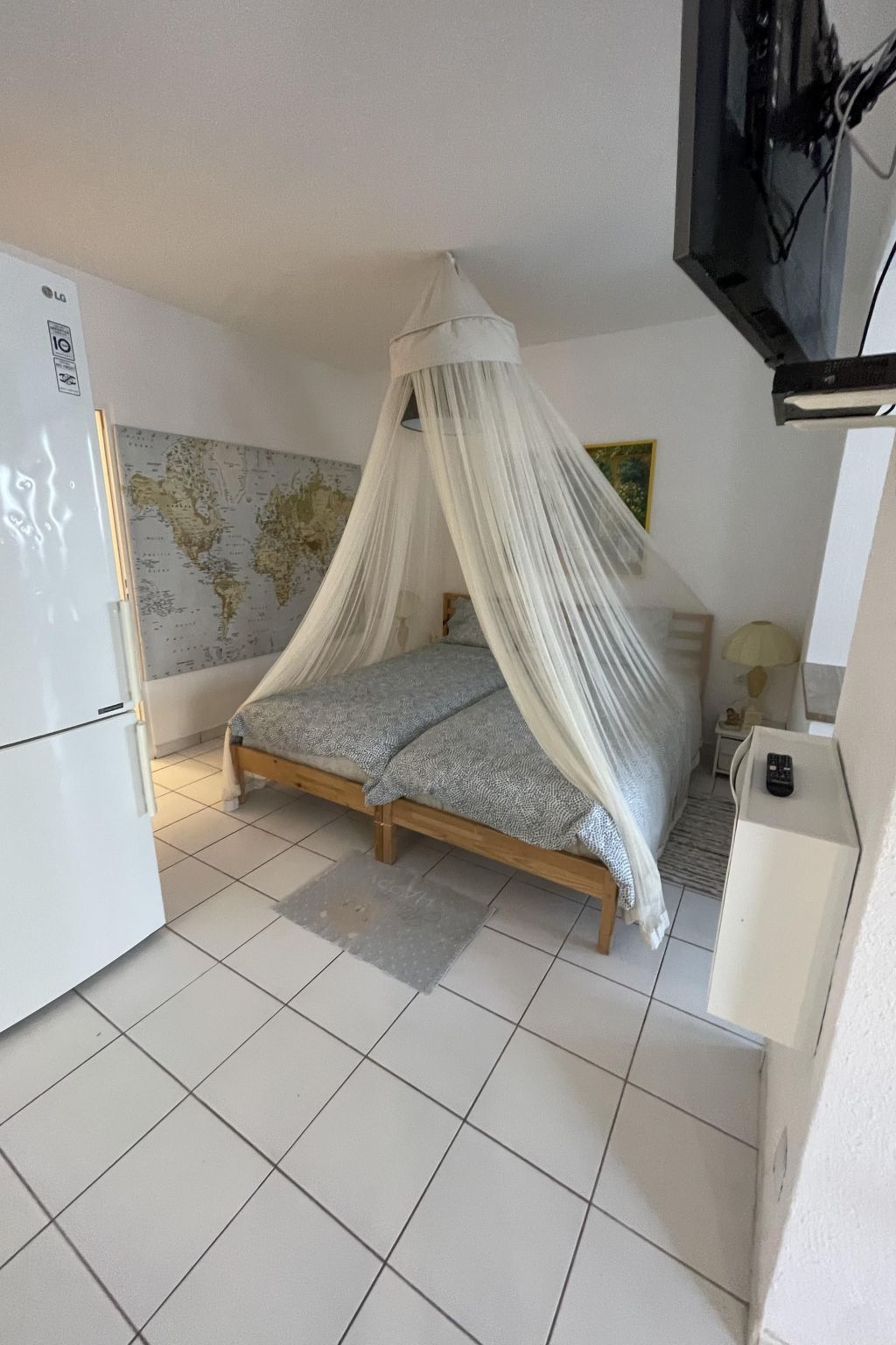 Appartement mit Blick auf das Wasser-Image-tags.info