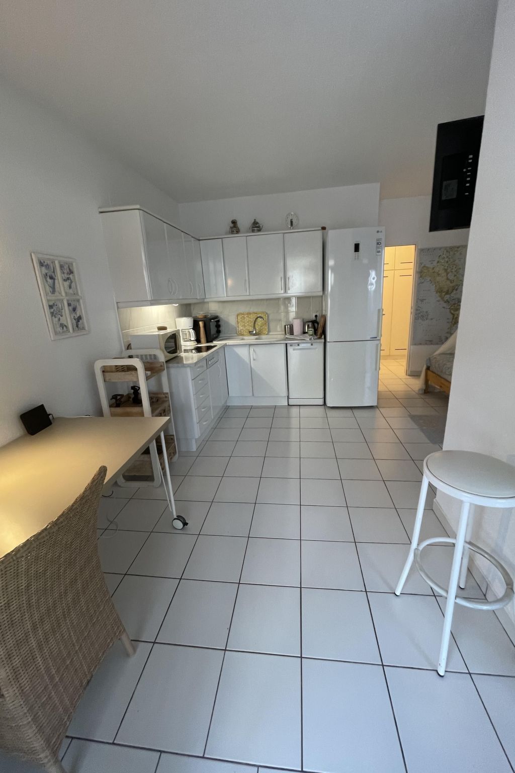 Appartement mit Blick auf das Wasser-Image-tags.info