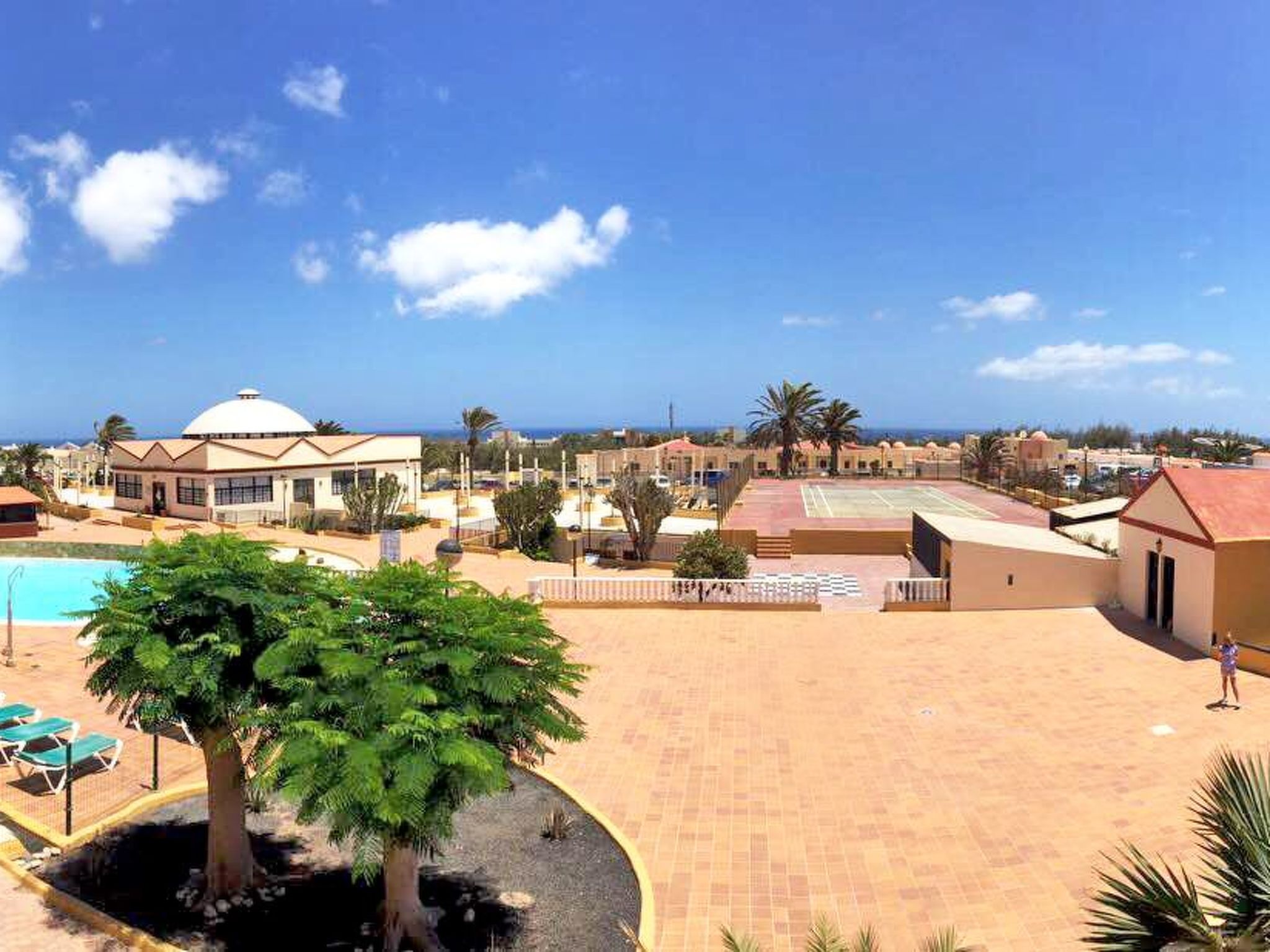 Komfortable Wohnung, Wifi, am Pool-Outside