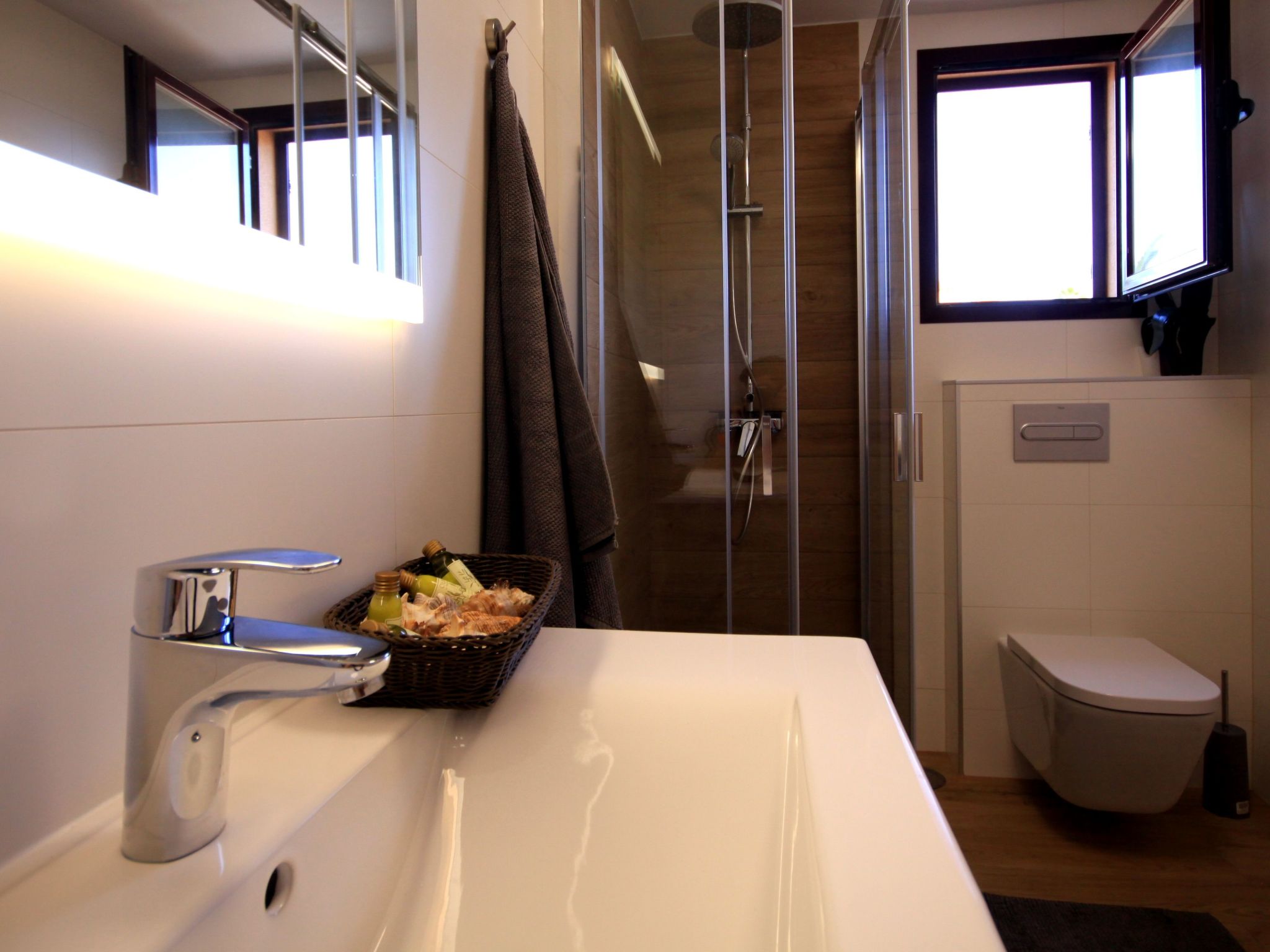 "Panorama" mit Wasserblick-Inside