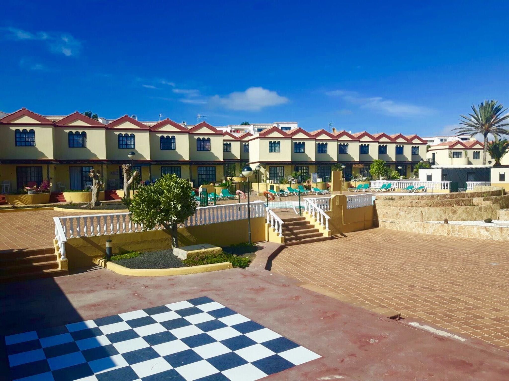 "Stilvoller Bungalow"-Buiten