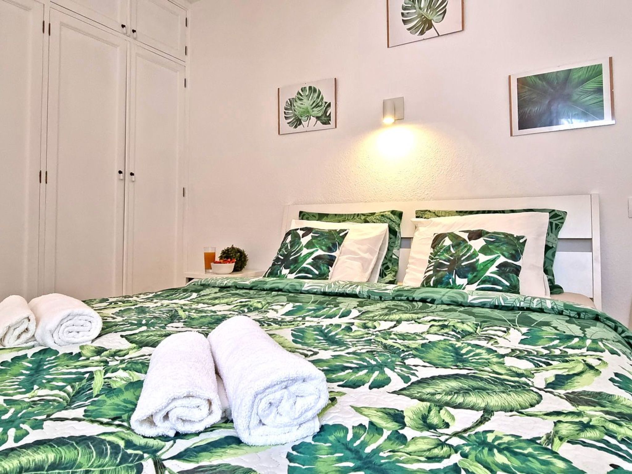 Palm Garden-Image-tags.info