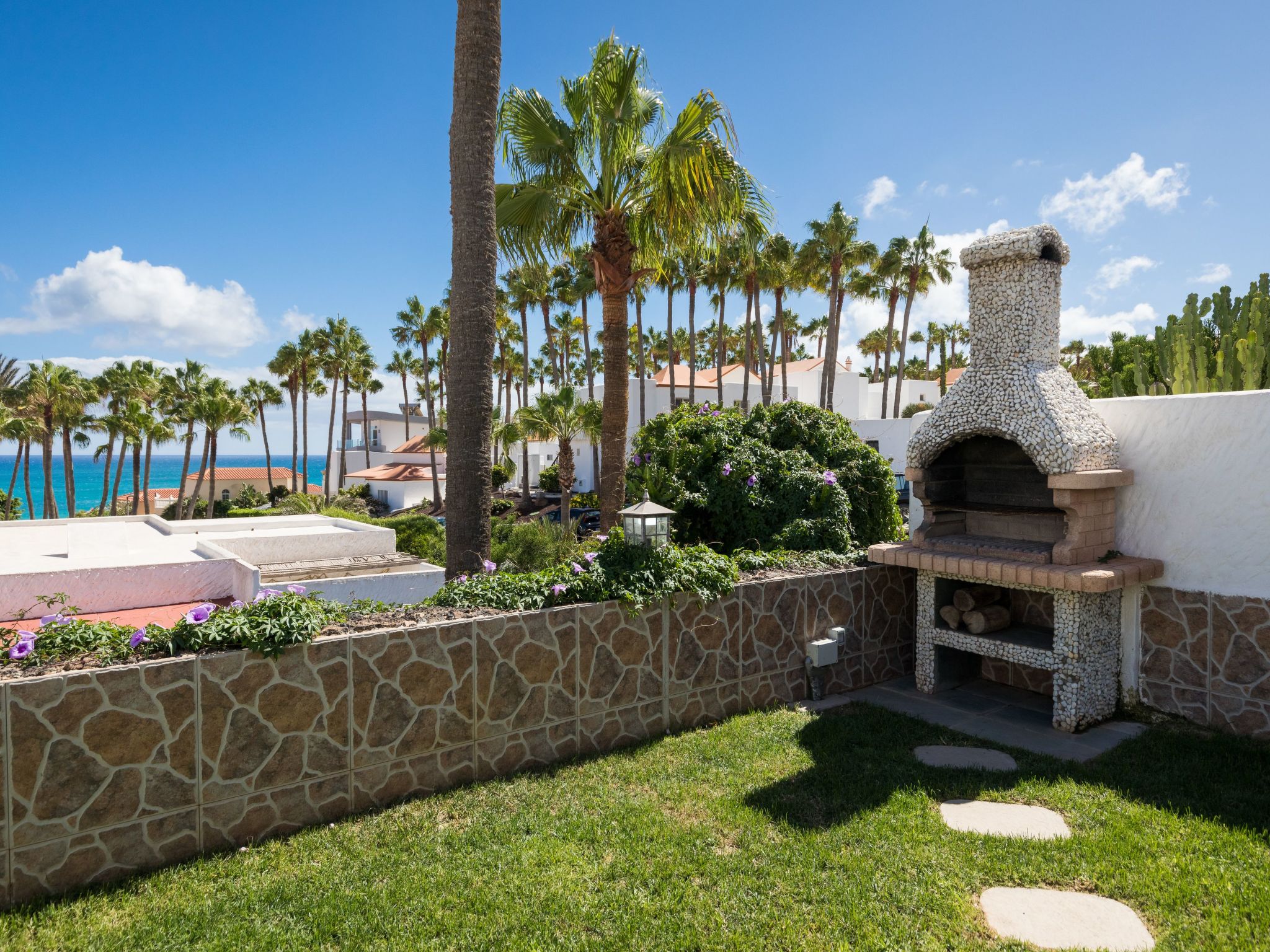 Haus mit Garten und Meerblick