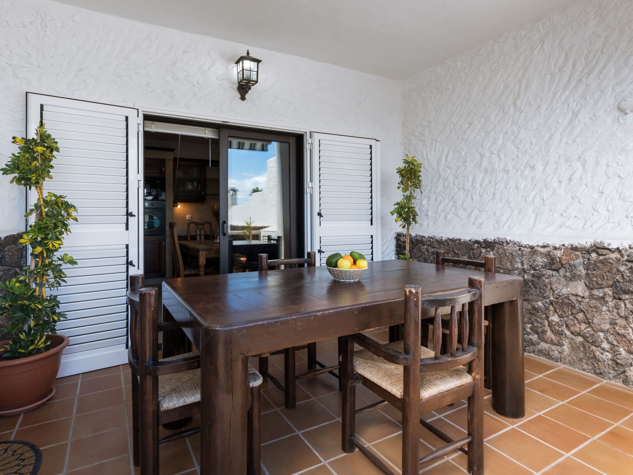 Haus mit Garten und Meerblick-Image-tags.info