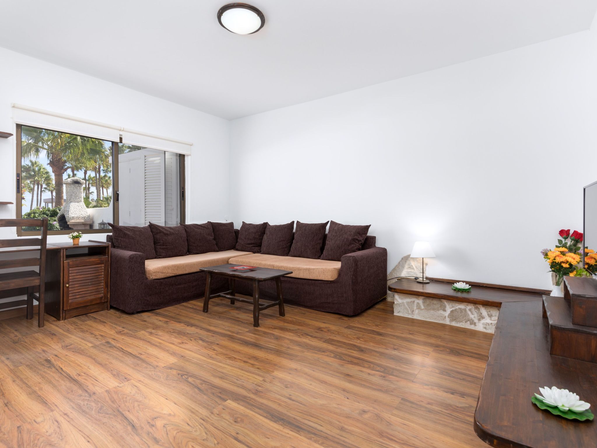 Haus mit Garten und Meerblick-Image-tags.info