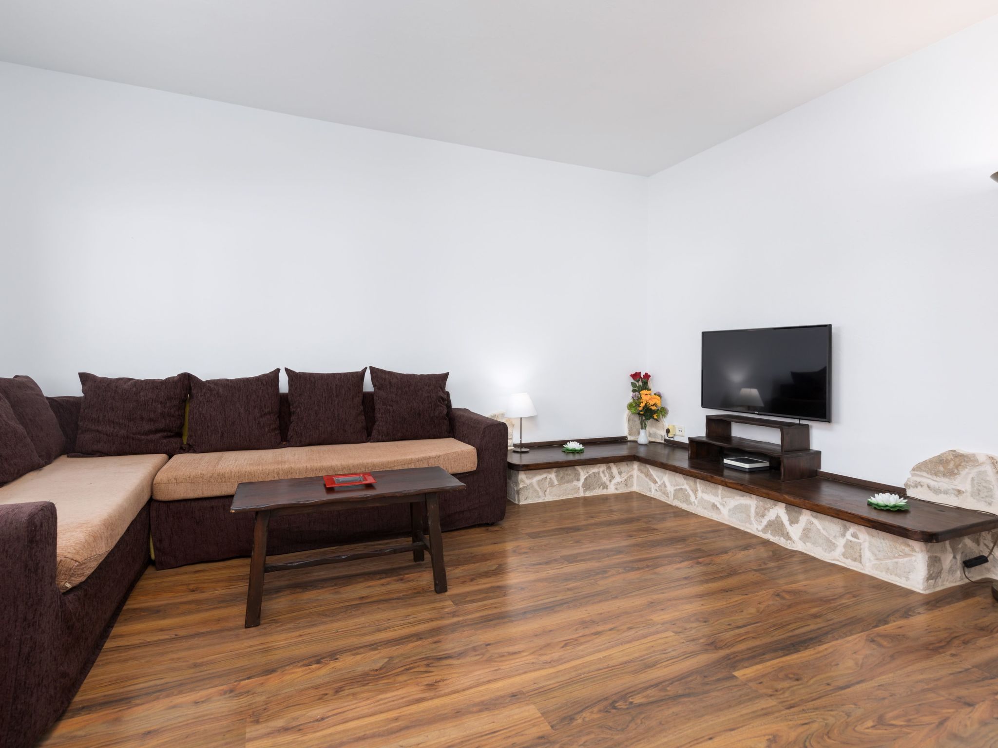 Haus mit Garten und Meerblick-Image-tags.info