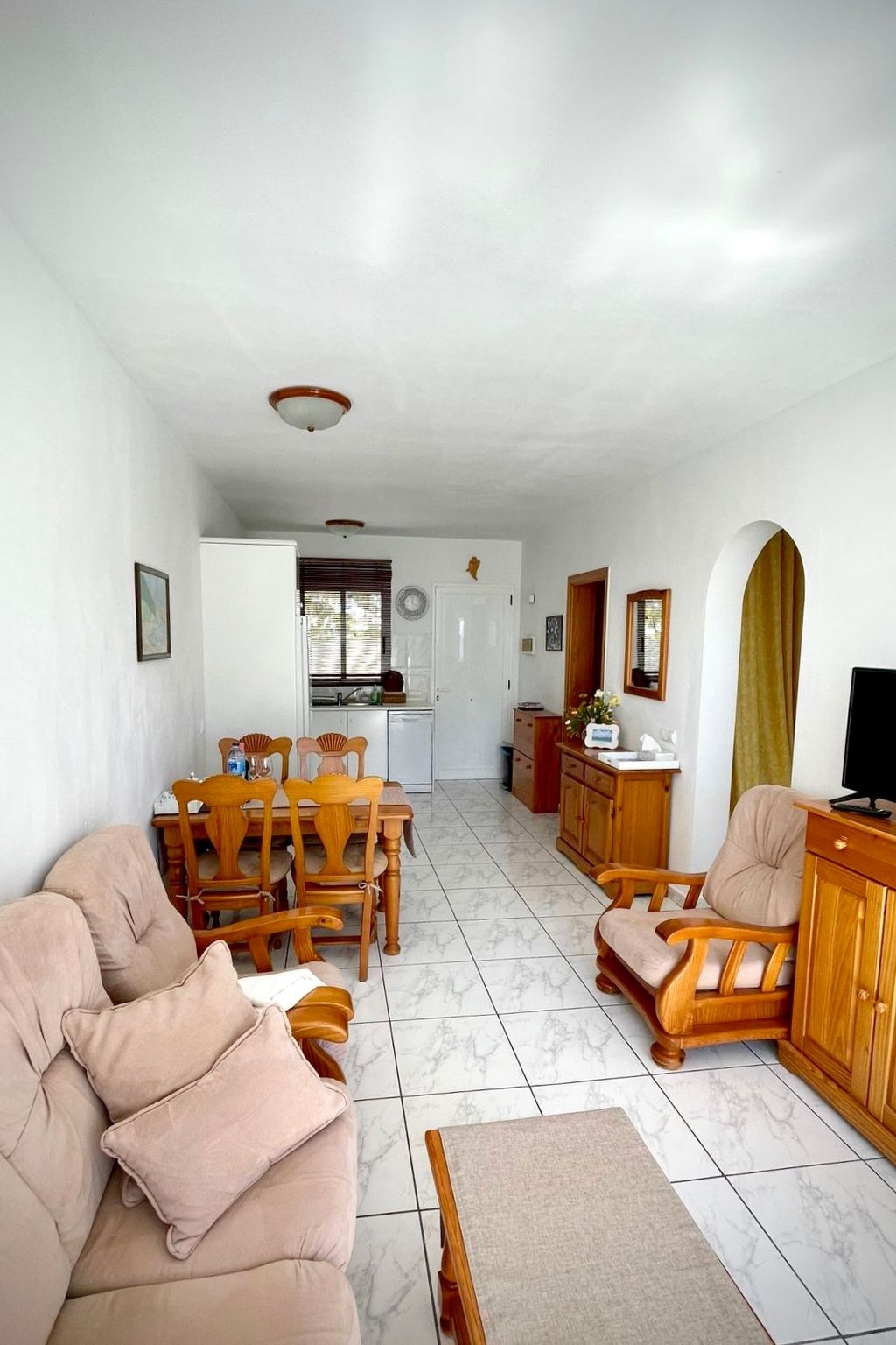 Iwona mit Meerblick-Binnen