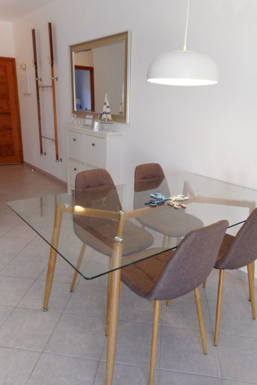 Maritim und modern eingerichtete Ferienwohnung-Binnen