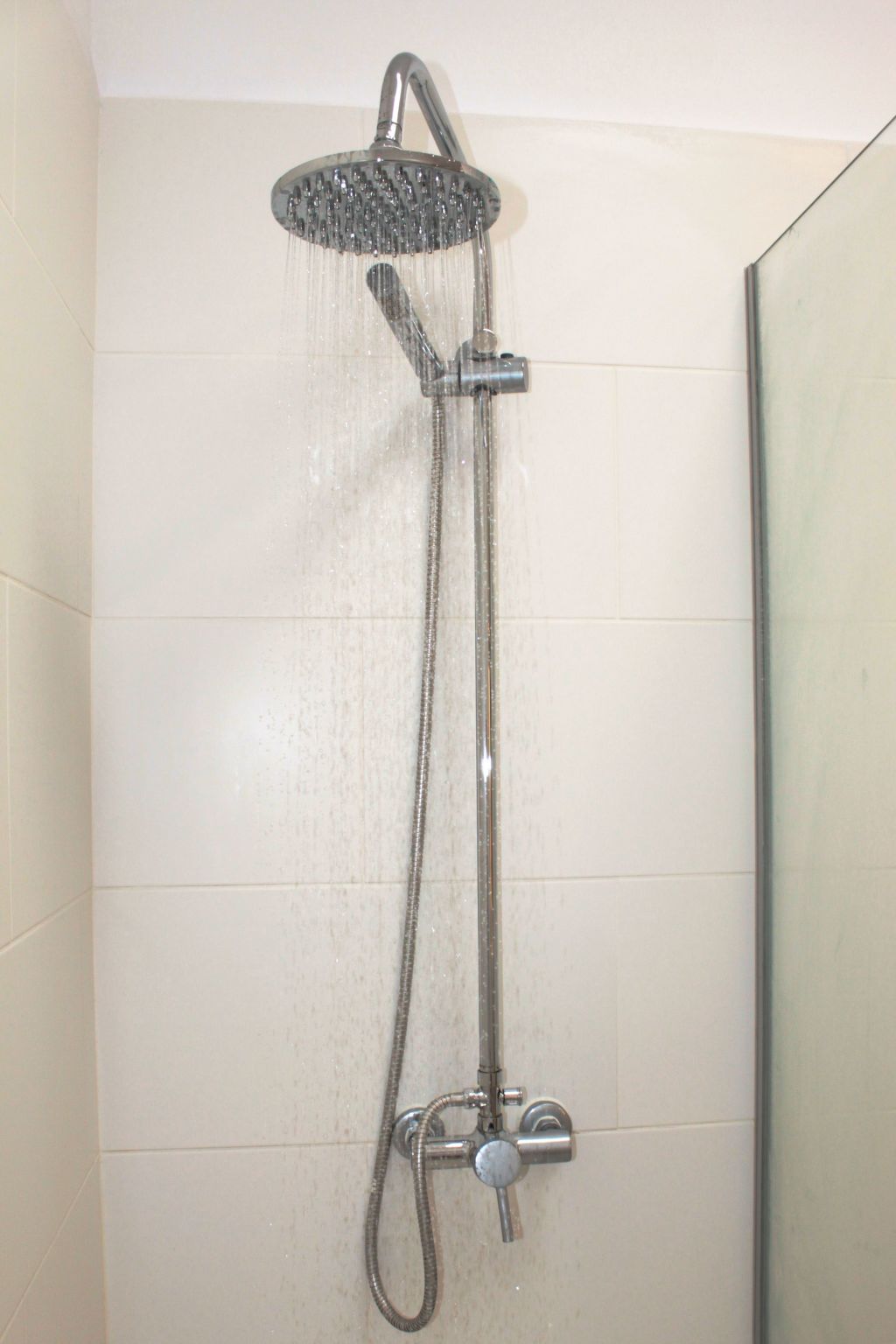 Maritim und modern eingerichtete Ferienwohnung-Binnen