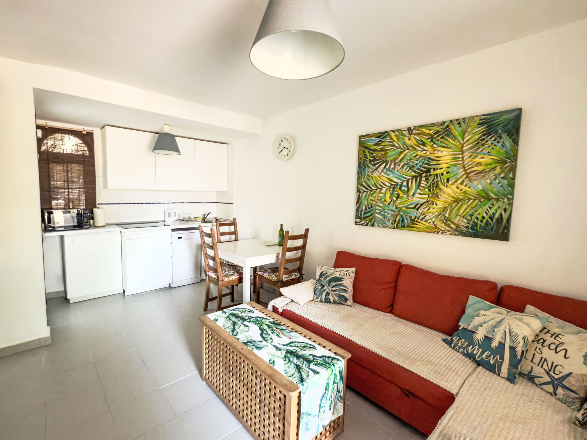 Sehr schöne Wohnung am Pool - Binnen