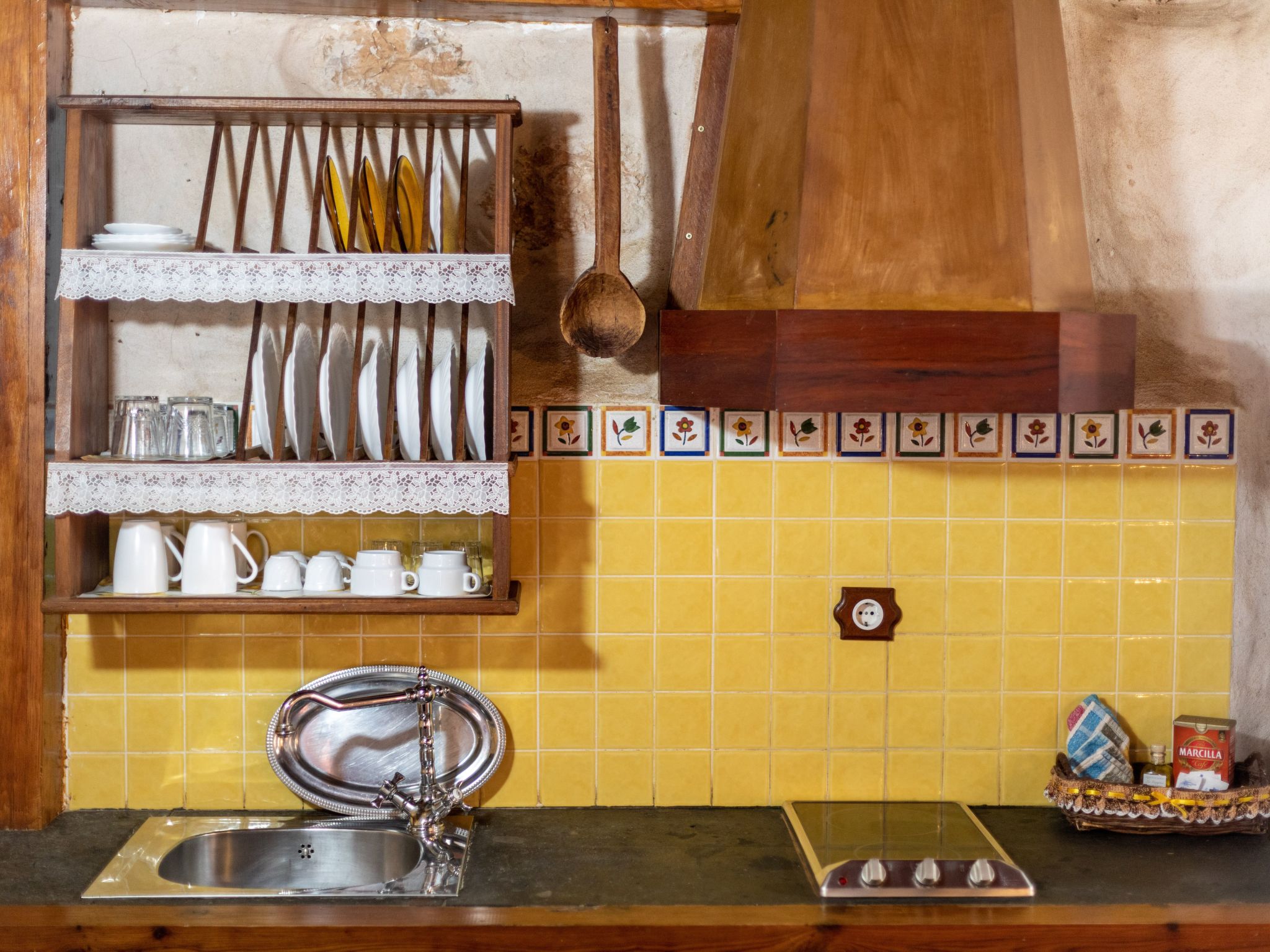 "Tamasite toto" mit Schwimmbad