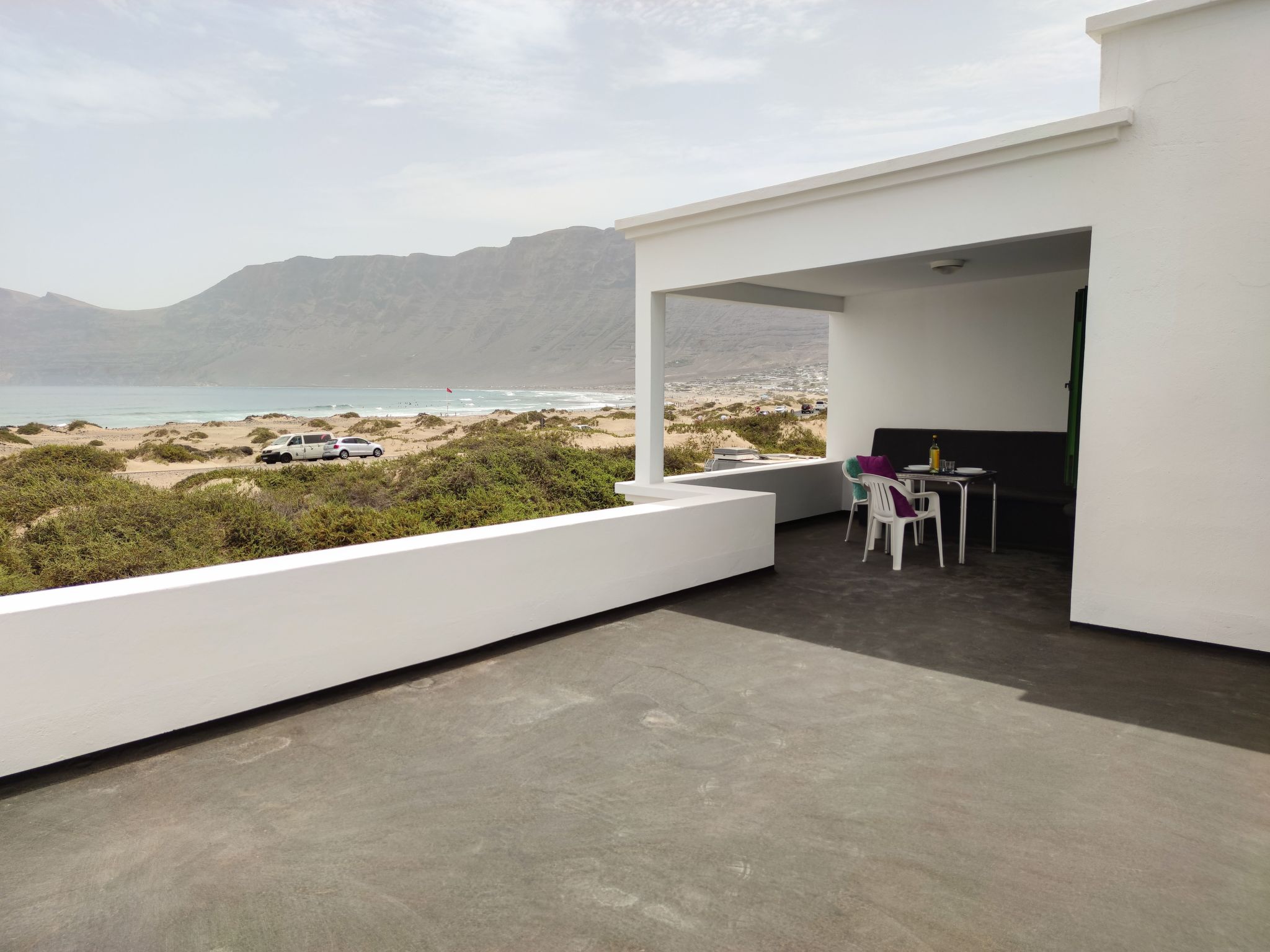 In Caleta De Famara mit Terrasse