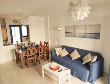 Ruim familiehuis op 150 meter van het strand van Caleta de Famara - thumbnail 3