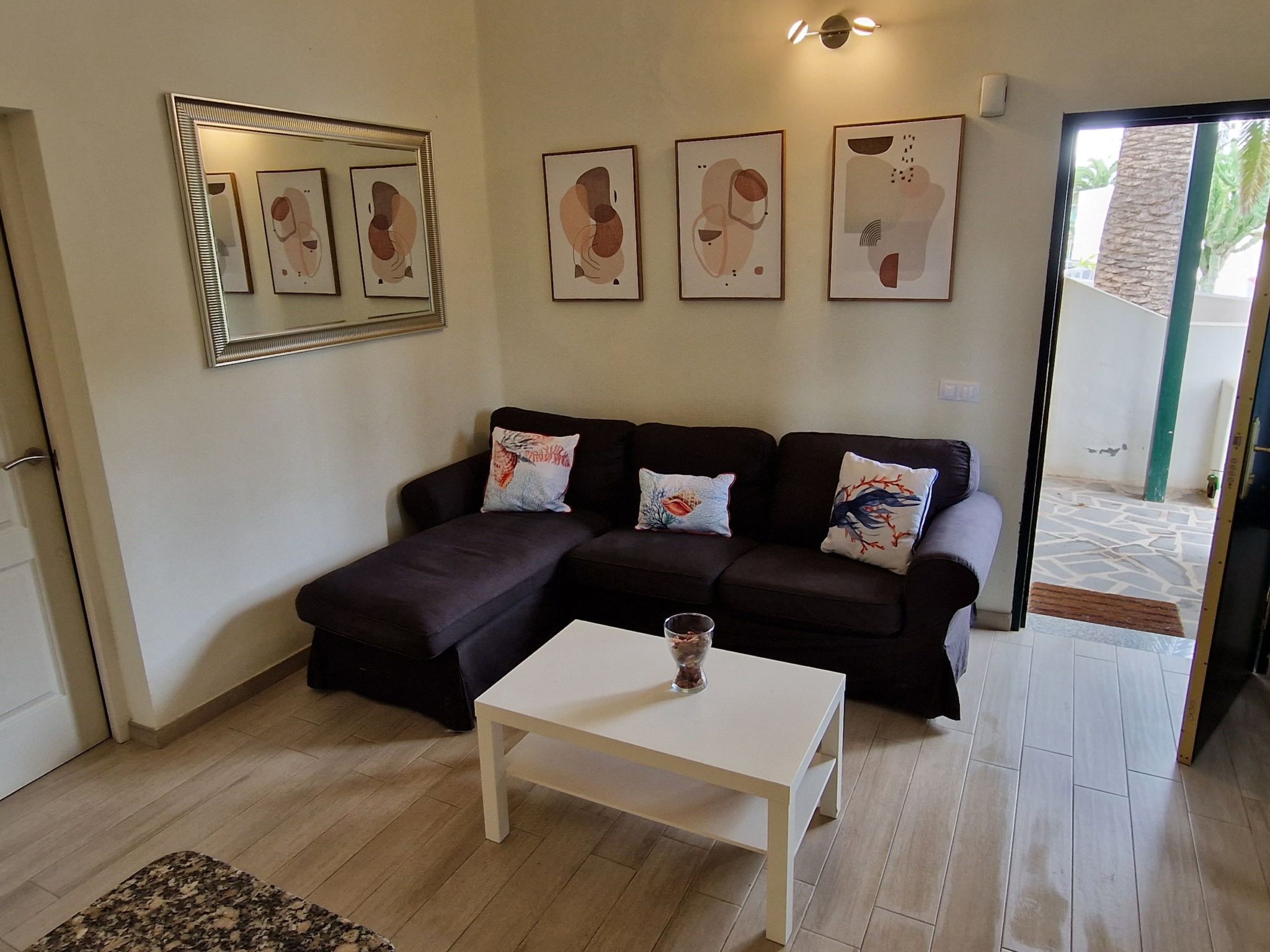 Ruhige Ferienwohnung für 4 Personen-Dedans