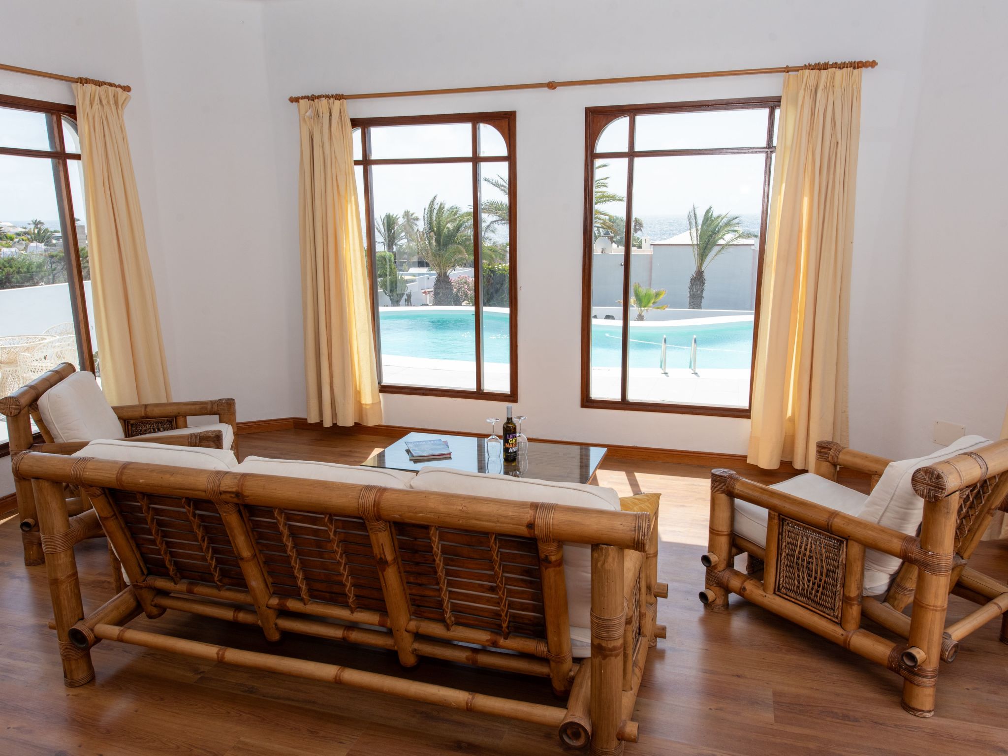 Villa Blanca  1-Binnen