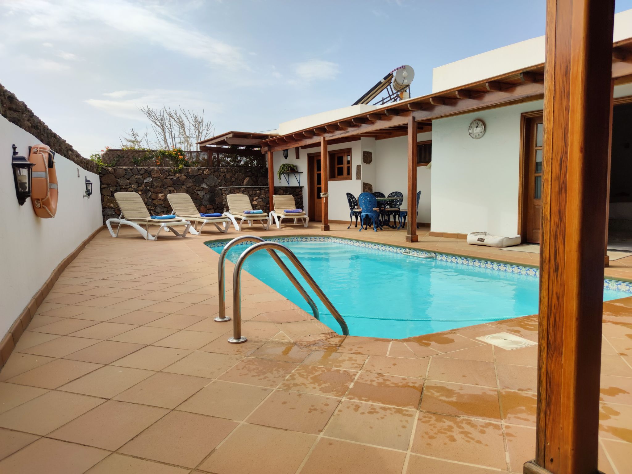 Villa mit beheiztem Pool-Image-tags.info