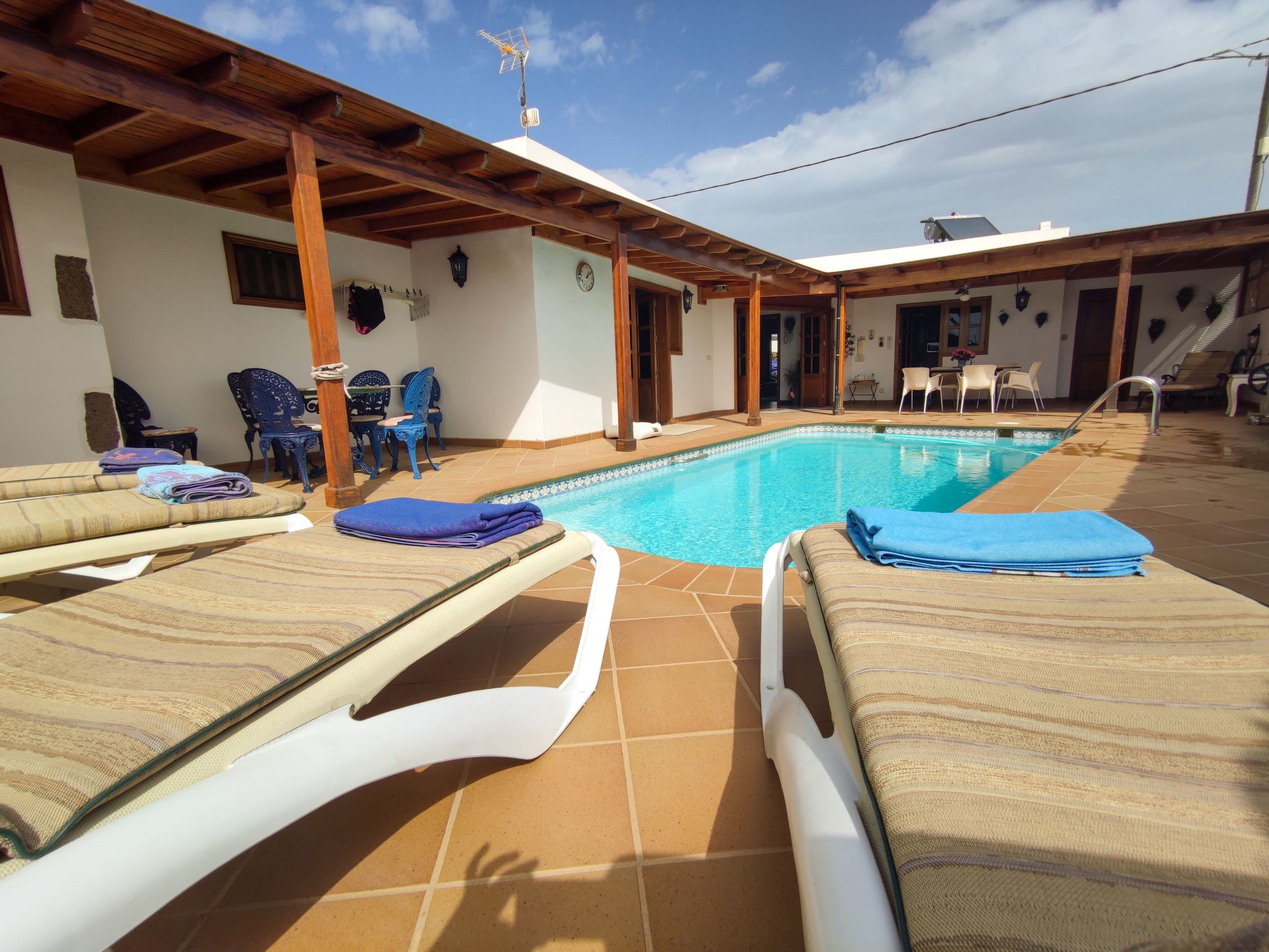 Villa mit beheiztem Pool-Image-tags.info