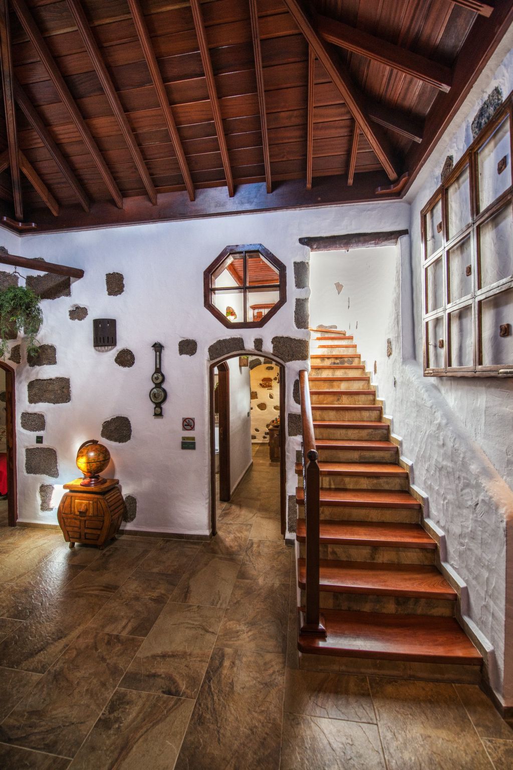Exklusives Landhaus mit Garten und überdachter Terrasse sowie schöner Aussicht-Buiten
