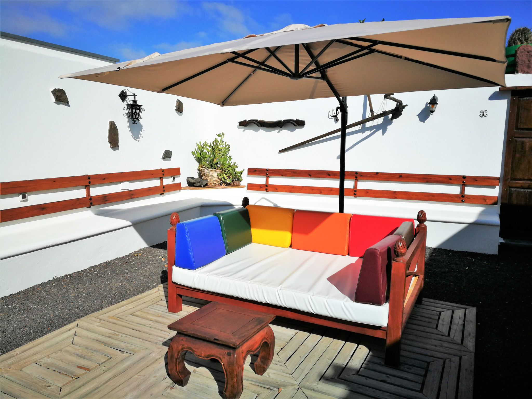 Exklusives Landhaus mit Garten und überdachter Terrasse sowie schöner Aussicht-Image-tags.info