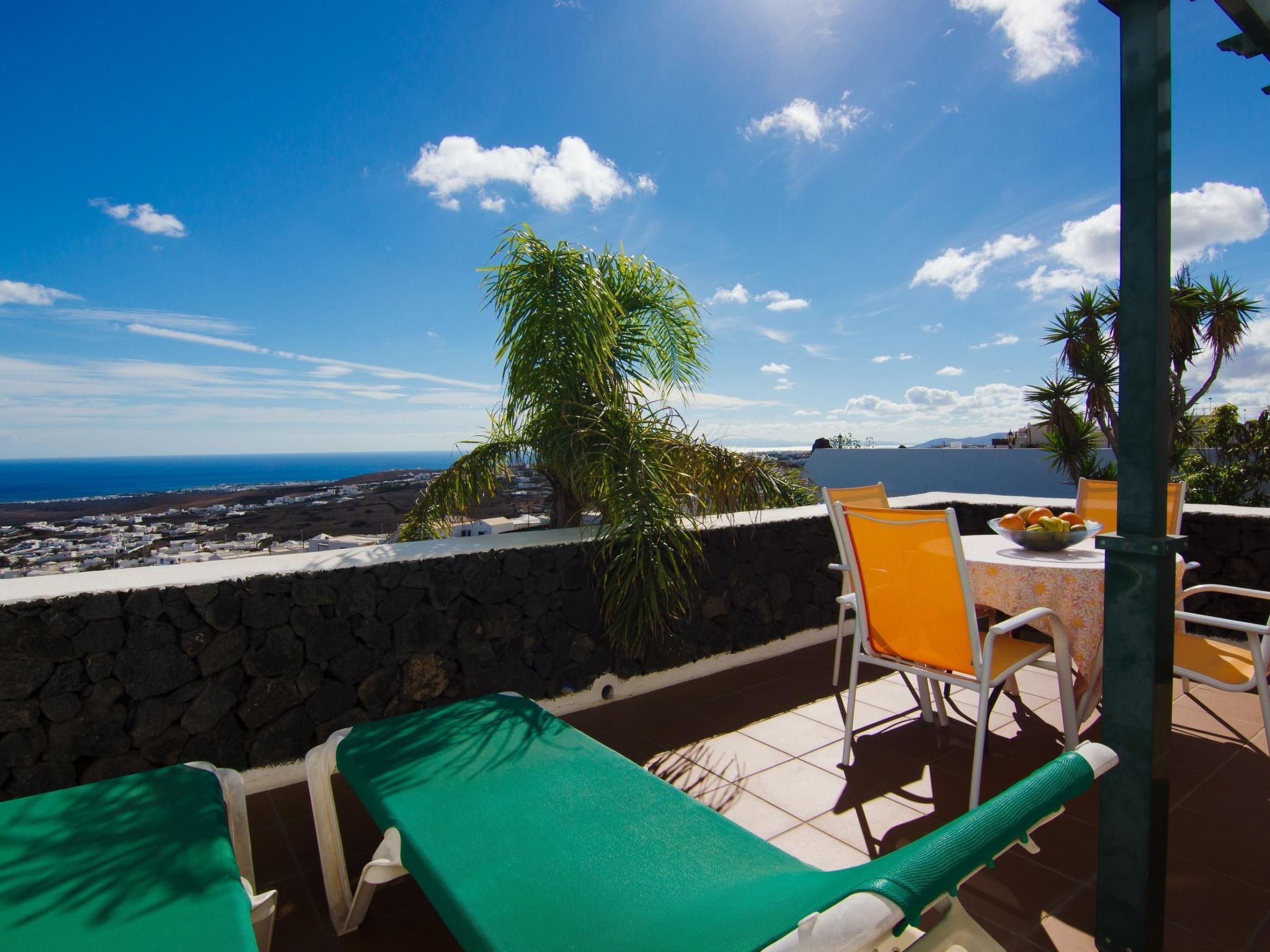 Großes Appartement mit Meerblick auf Lanzarote-Binnen