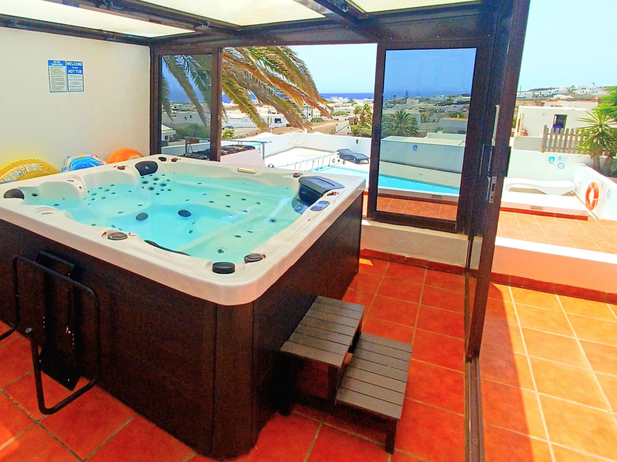 Meerblick Villa Tias-Binnen