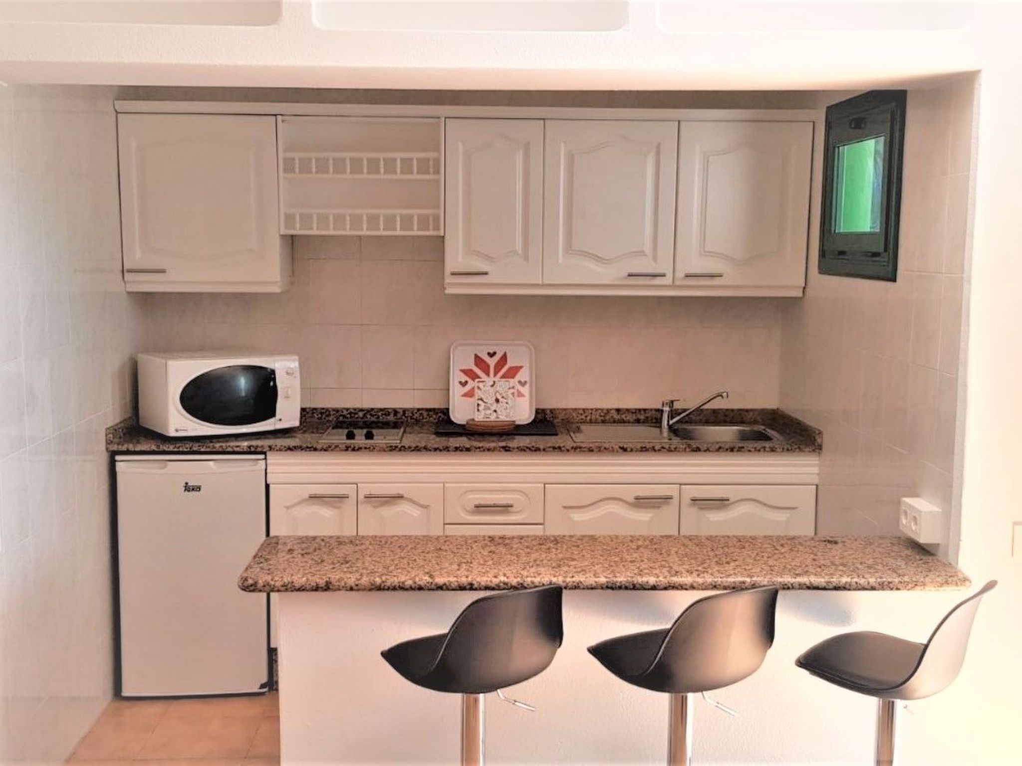 Wohnung mit Terrasse für 2 Erwachsene und 1 Kind — Kitchen / Dining Room (5 of 7)