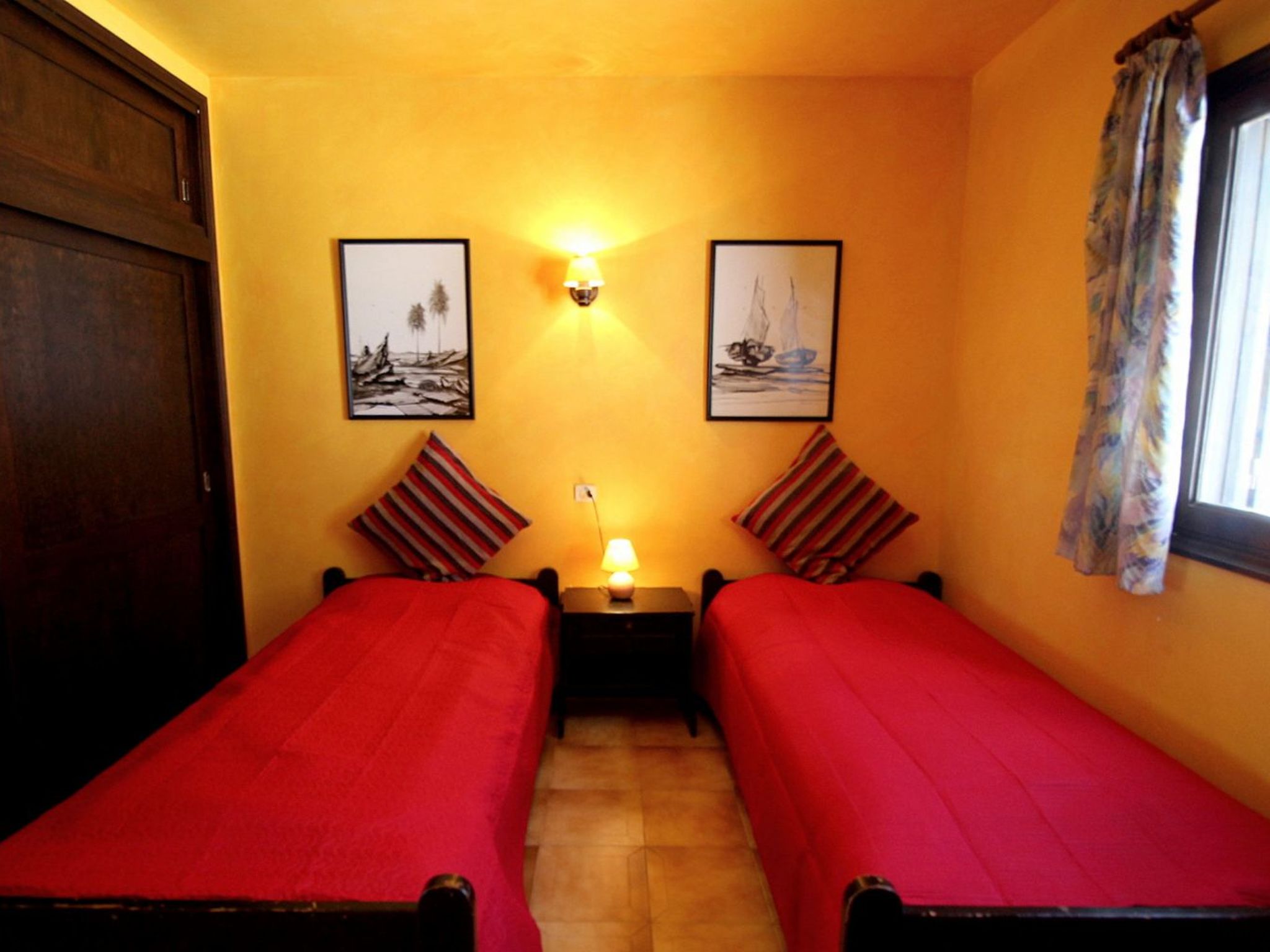 Appartement mit Blick auf das Wasser-Image-tags.info