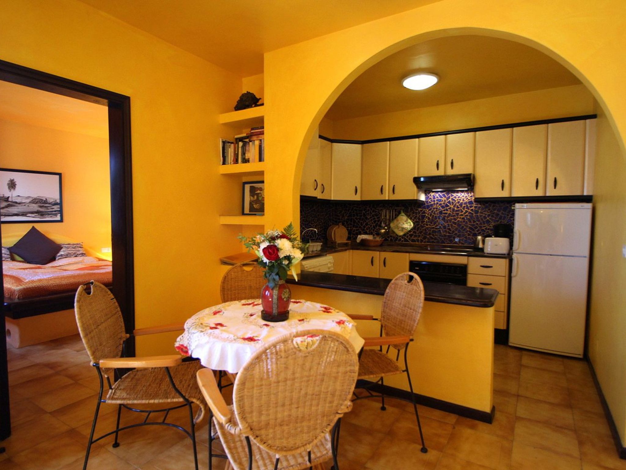 Appartement mit Blick auf das Wasser-Image-tags.info