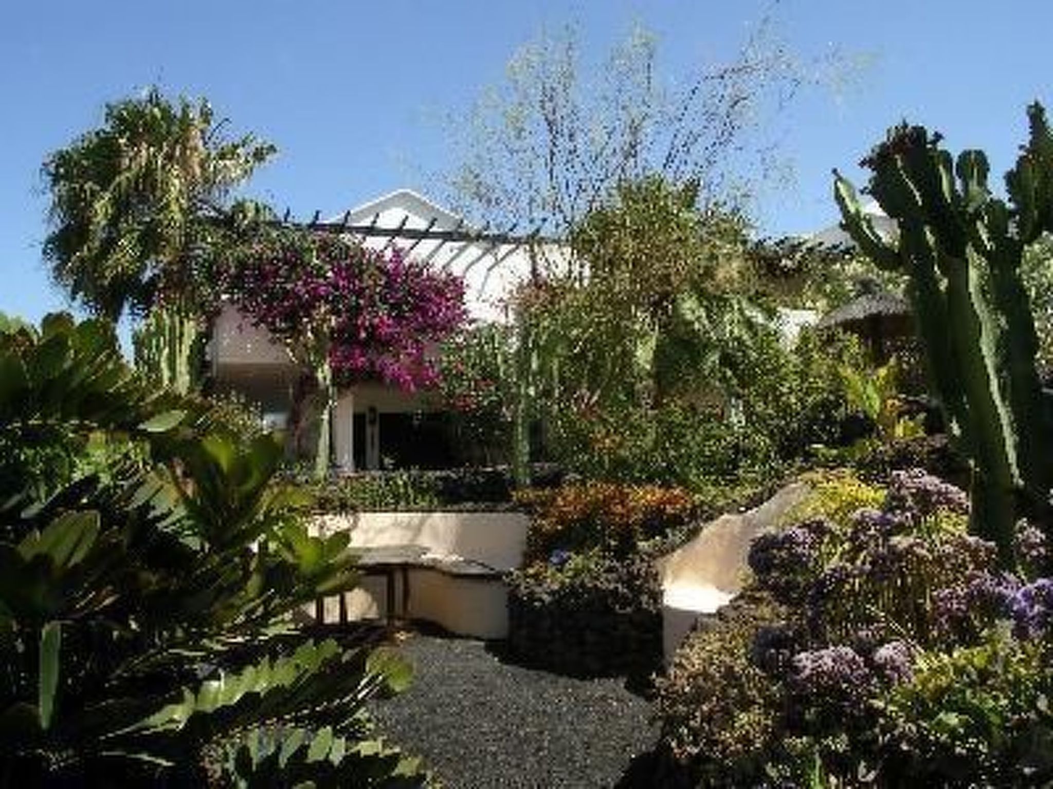 Appartement mit Blick auf das Wasser-Image-tags.info