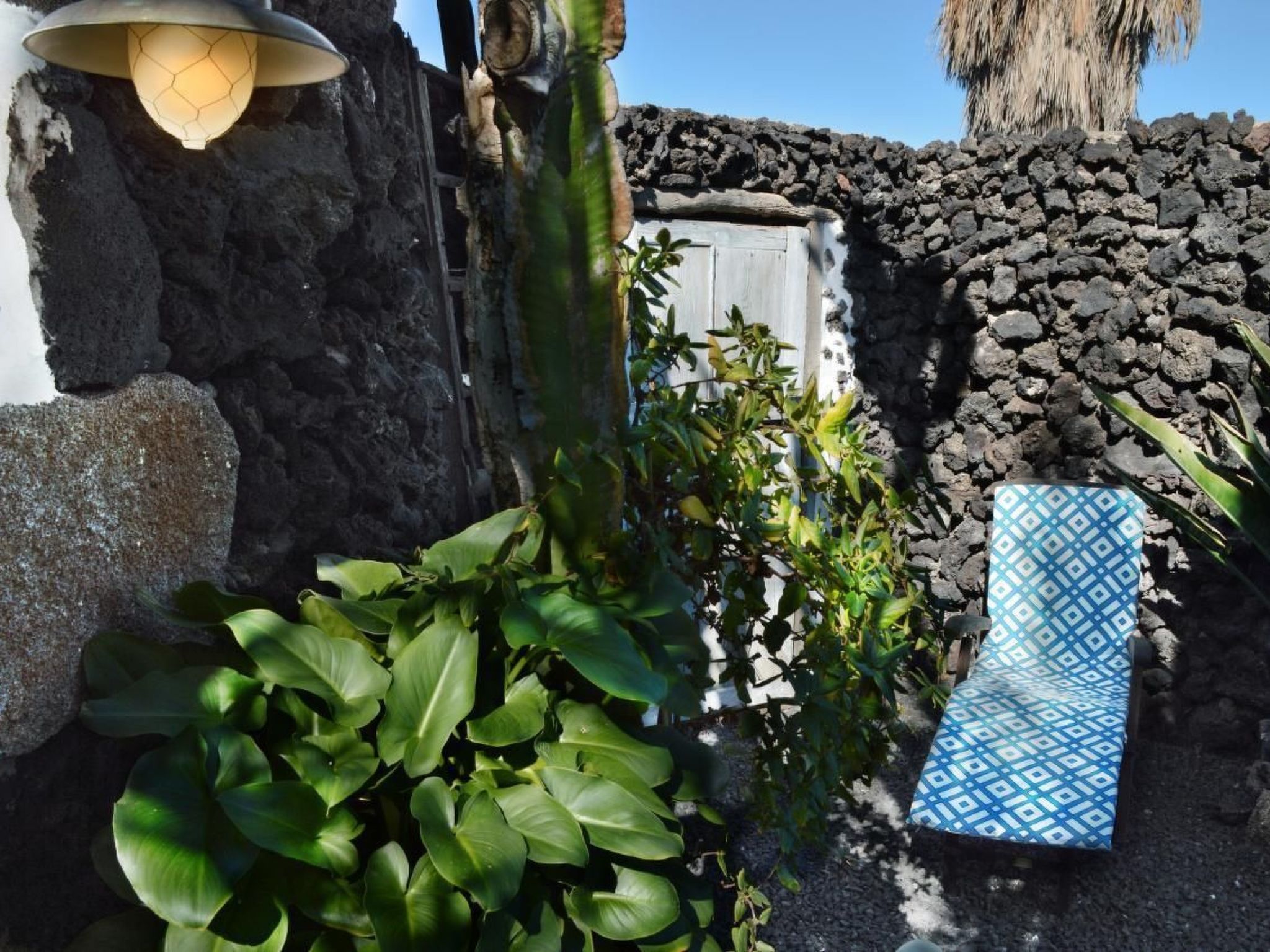 Lavastein-Bauernhaus Yazmina mit schönem Garten-Binnen