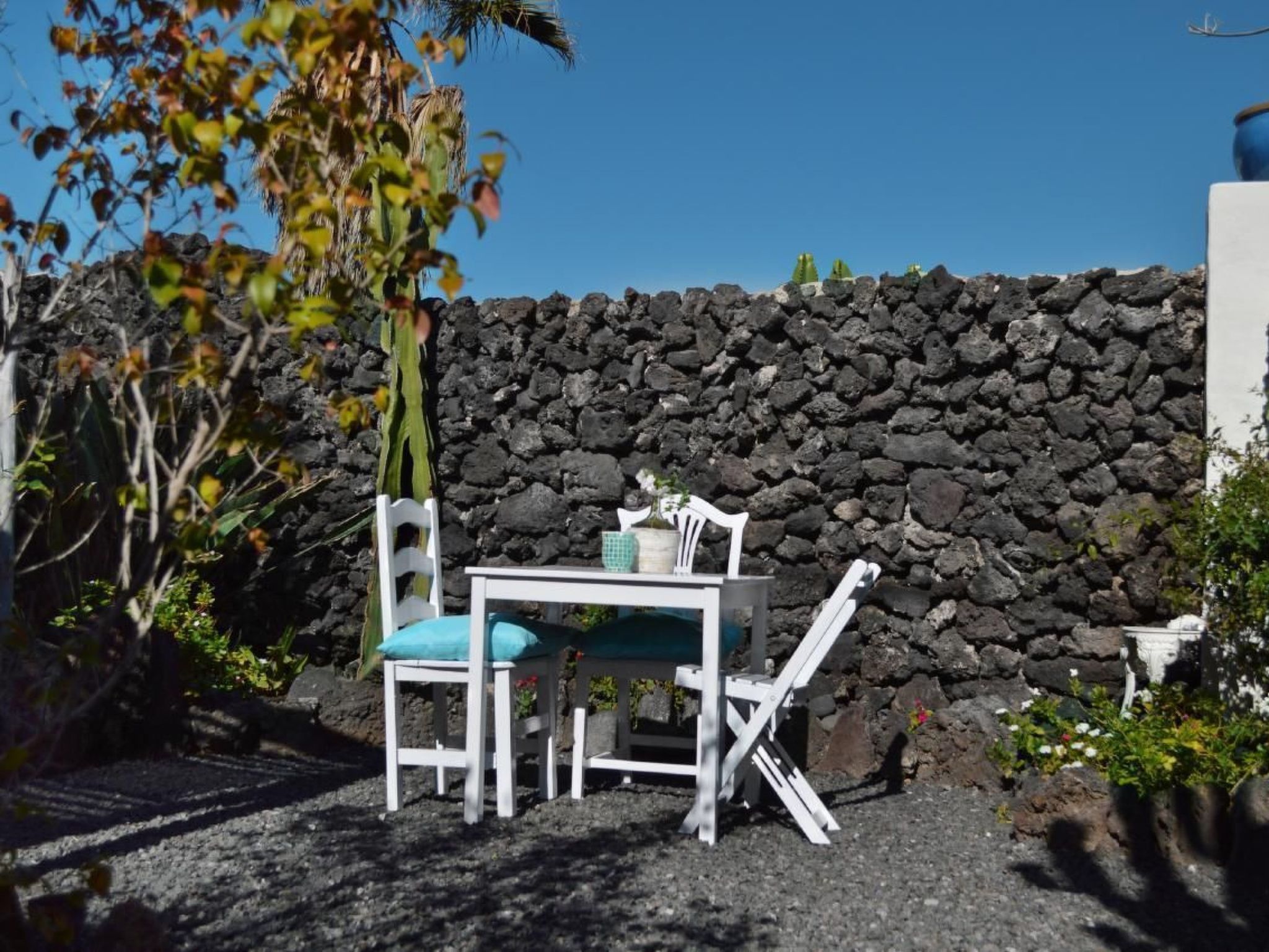 Lavastein-Bauernhaus Yazmina mit schönem Garten-Binnen