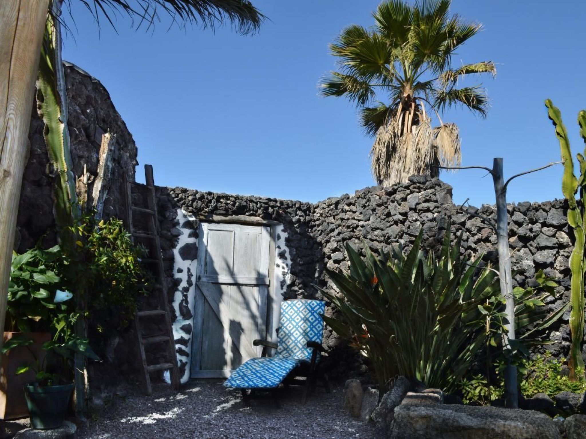 Lavastein-Bauernhaus Yazmina mit schönem Garten-Binnen