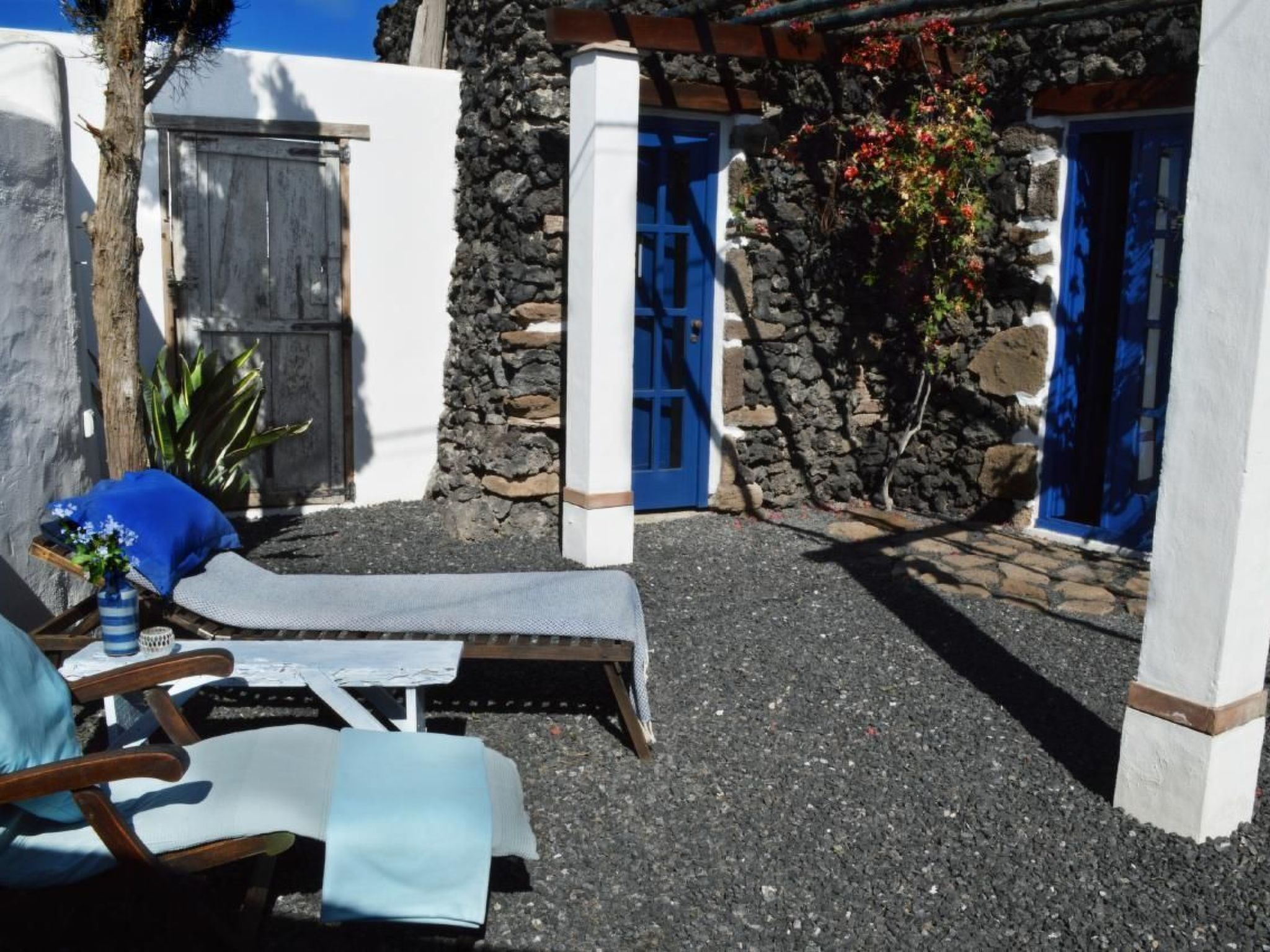 Lavastein-Bauernhaus Yazmina mit schönem Garten-Binnen