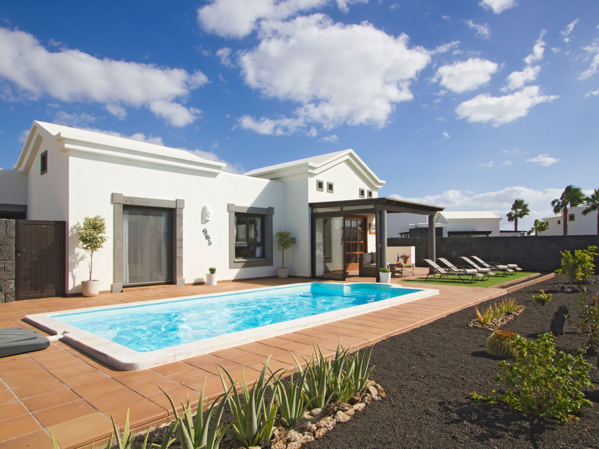 Charmantes Ferienhaus in Yaiza mit Privatem Pool