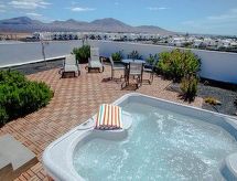 mit Jacuzzi