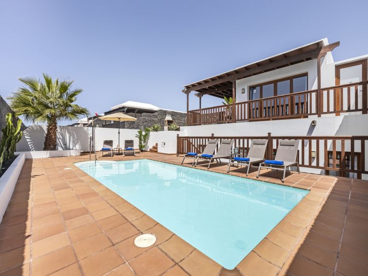 Privézwembad en luxe comfort in Villa Rosa, Playa Blanca in Playa Blanca