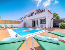 Ruim vakantiehuis Casa Lago in Playa Blanca voor 6 personen - thumbnail 1