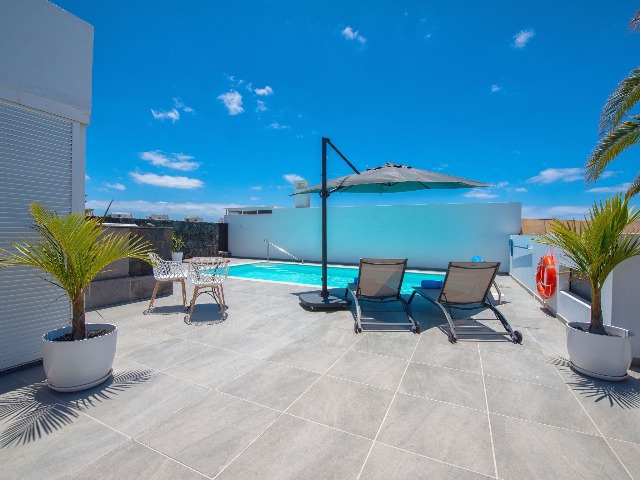 Photo of mit Whirlpool