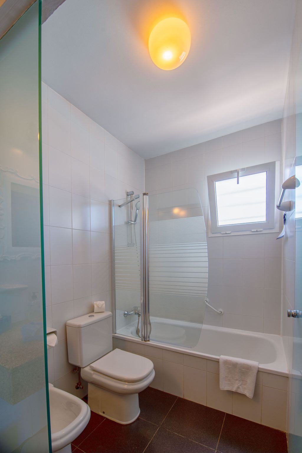 Photo of mit Whirlpool