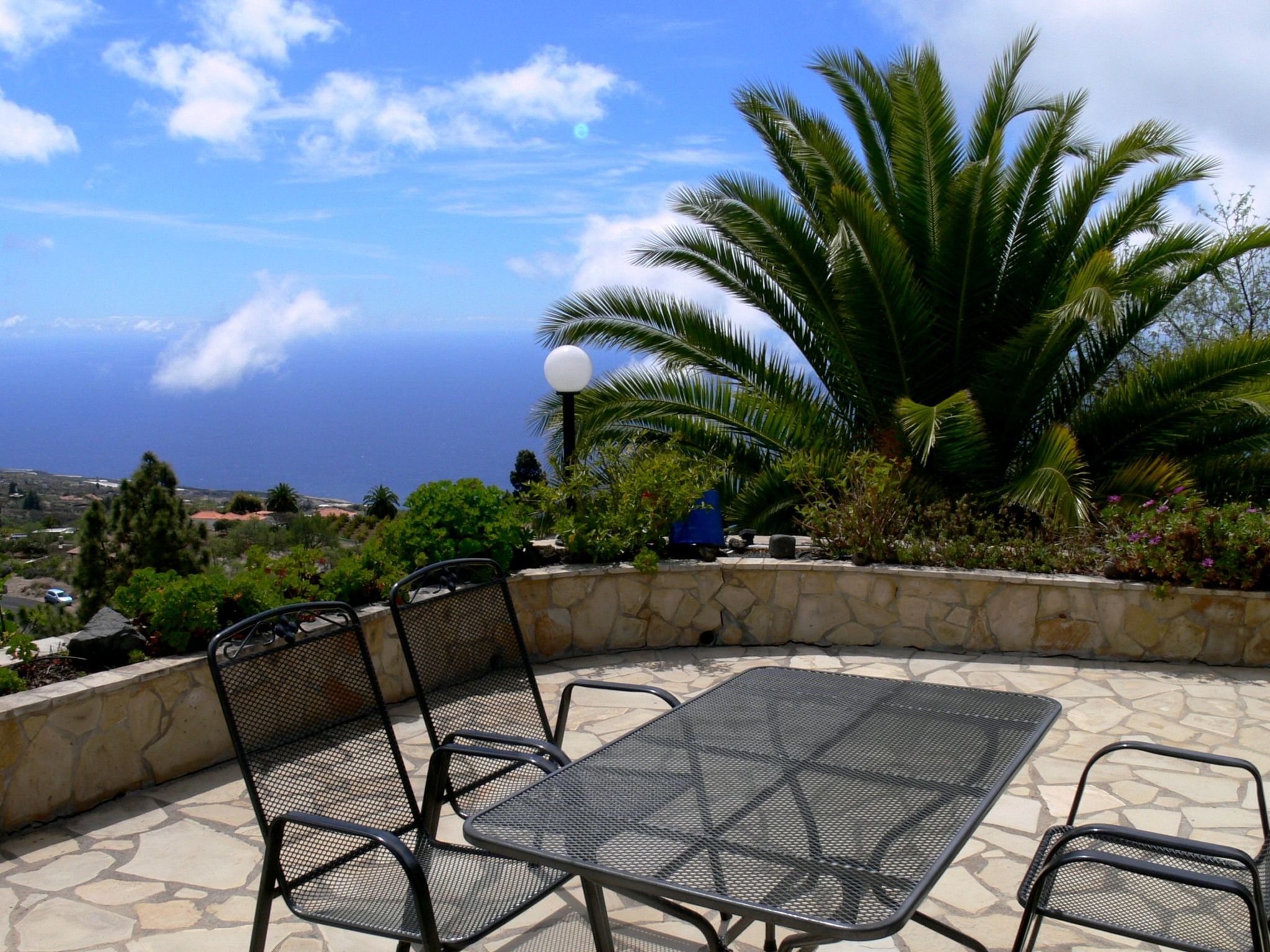 Anspruchsvolle Ferienvilla mit Panoramablick-Image-tags.info