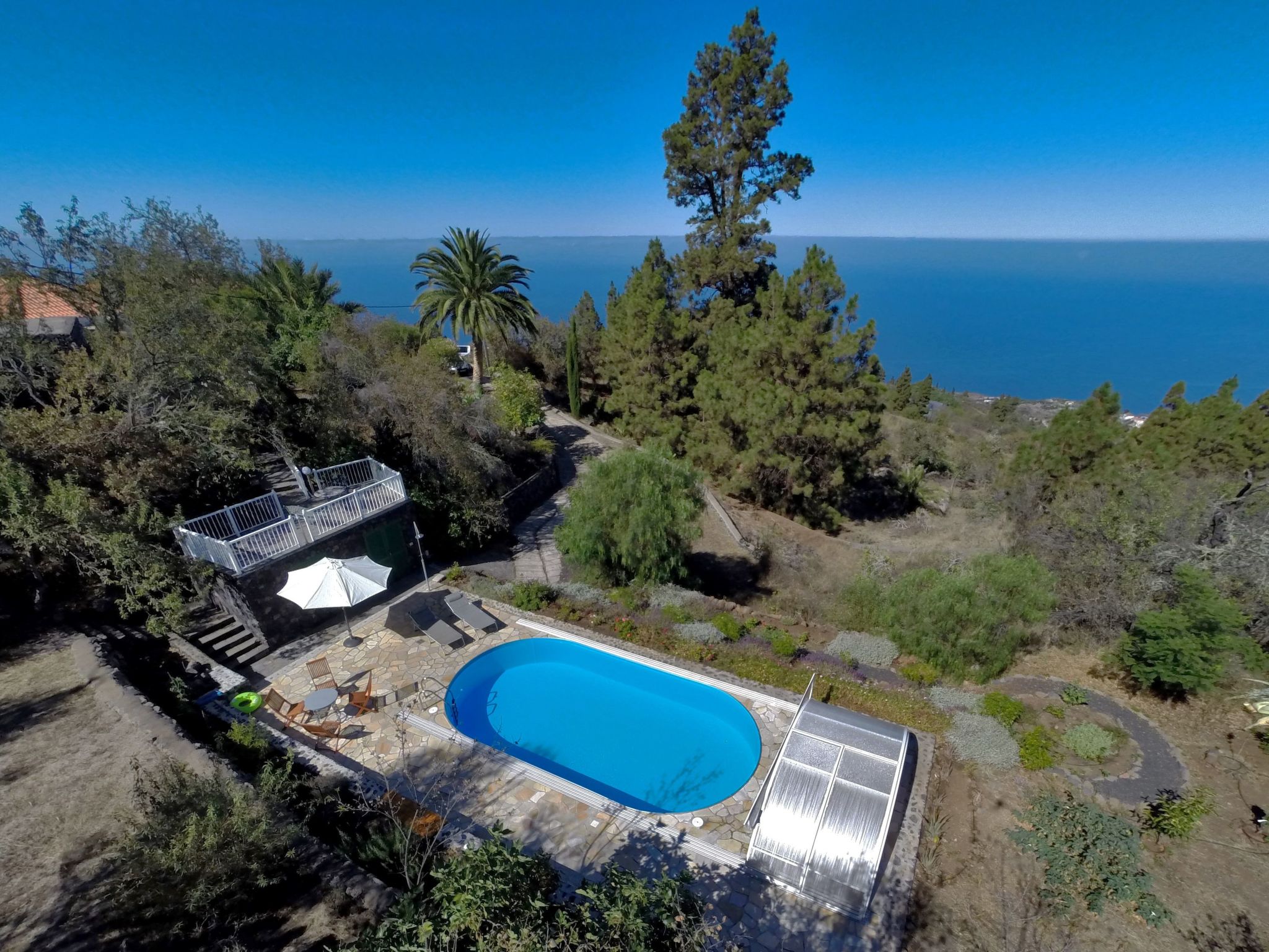 Anspruchsvolle Ferienvilla mit Panoramablick-Image-tags.info