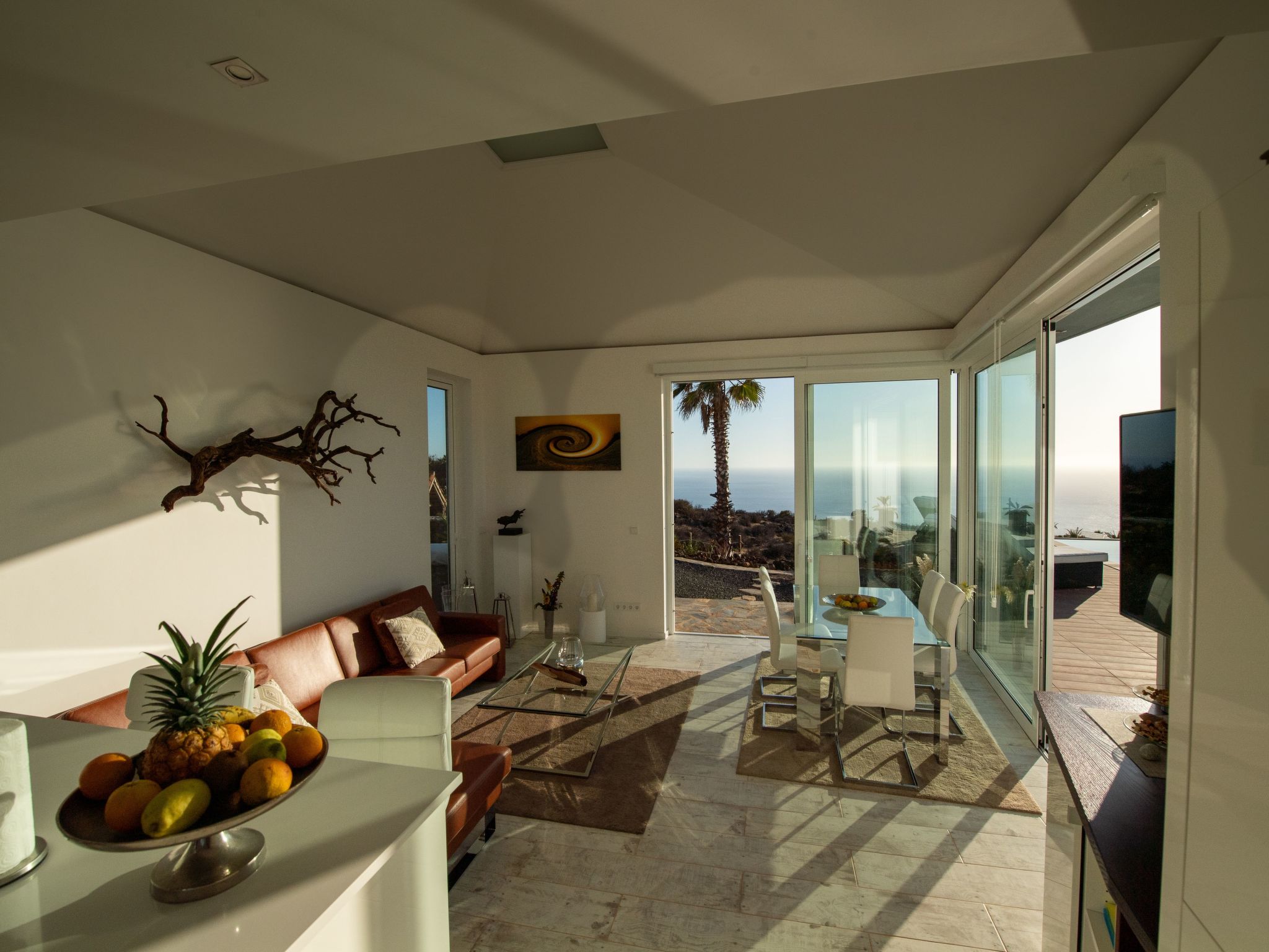 Moderne Architekten-Villa mit Infinity-Pool und Meerblick-Image-tags.info