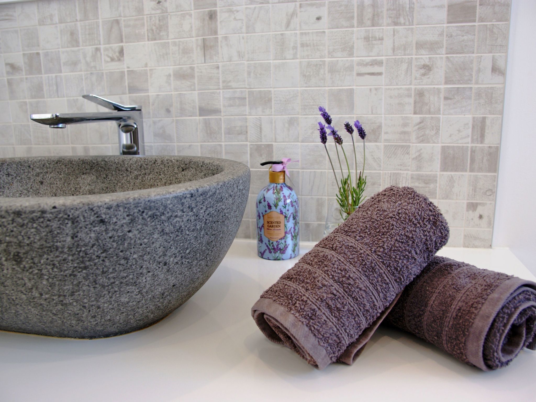 Moderne Architekten-Villa mit Infinity-Pool und Meerblick-Image-tags.info