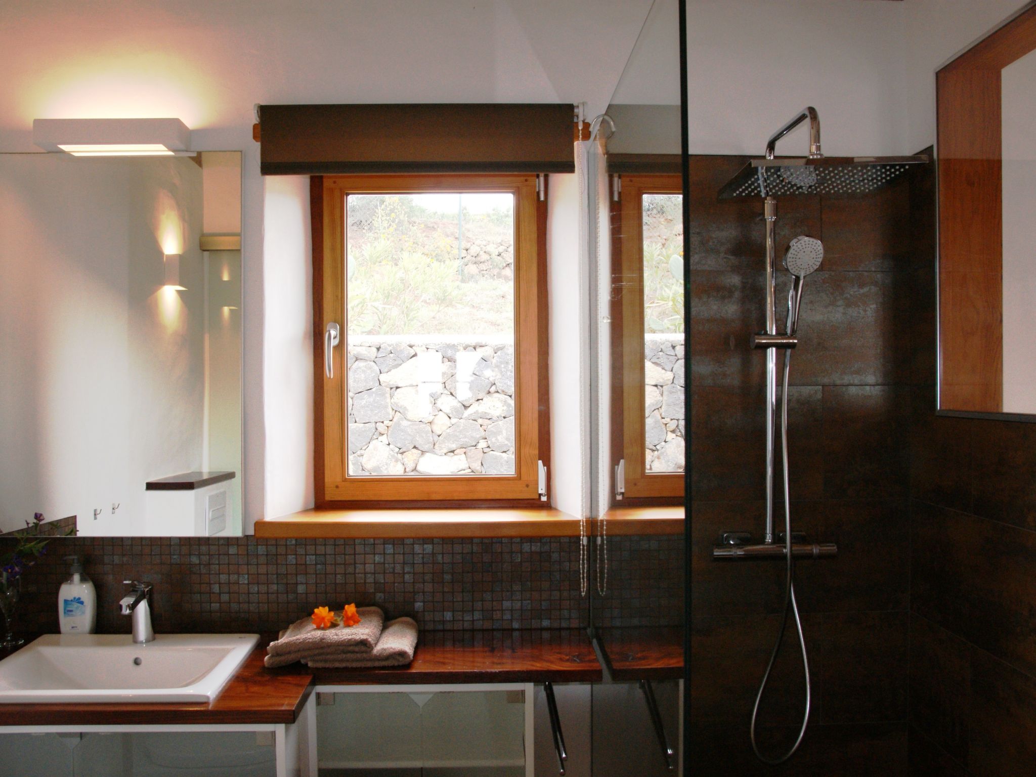 Romantische Ferienvilla mit Infinity-Pool und Panoramameerblick-Image-tags.info