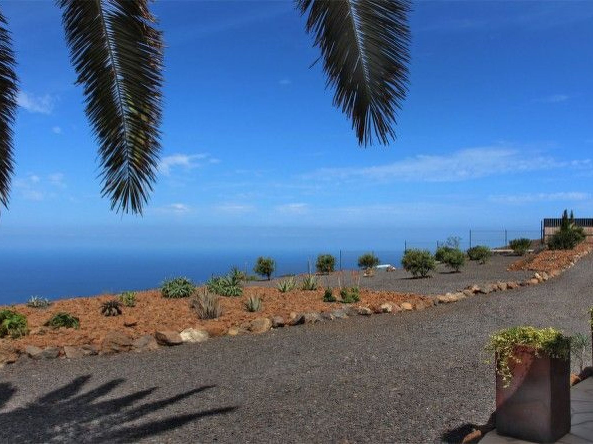 Romantische Ferienvilla mit Infinity-Pool und Panoramameerblick-Image-tags.info